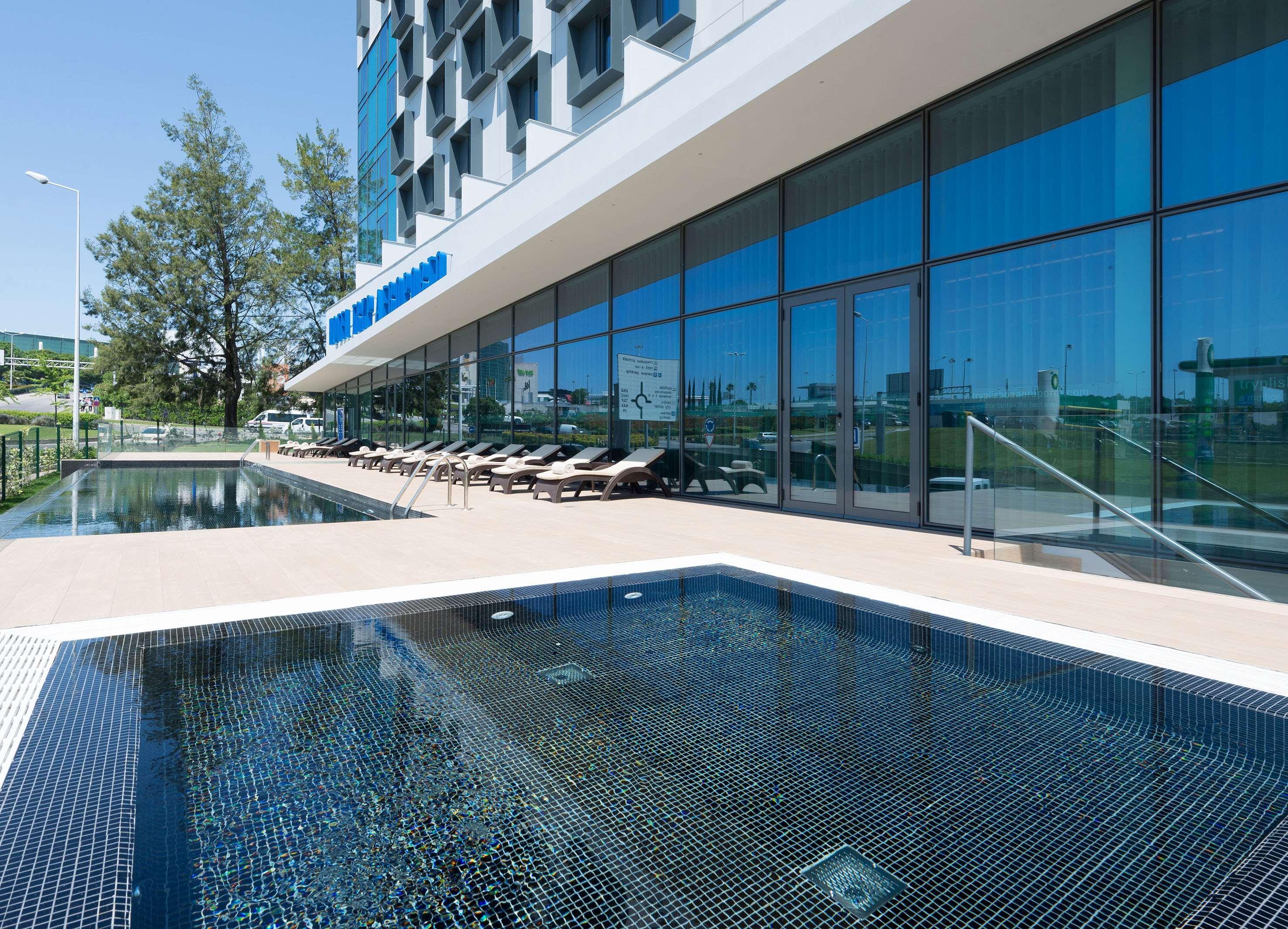 Hotel Meliá Lisboa Aeroporto Esterno foto